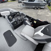 2026 Evotti 521QL Triple Pontoon Boat - Black/White